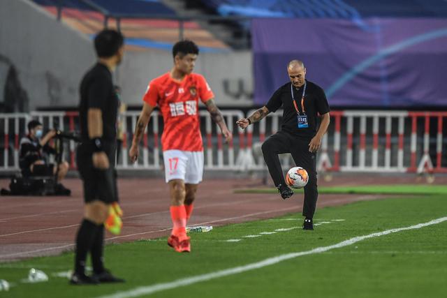 科林蒂安因未支付转会费被德岛漩涡起诉FIFA